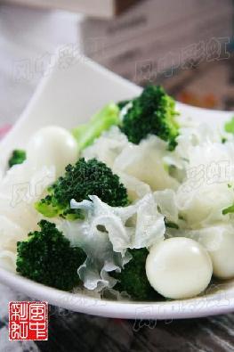 雪耳花菜鹌鹑蛋
