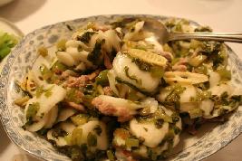 荠菜肉丝炒年糕