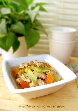 栗子鸡球汤