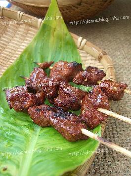 自烤羊肉串