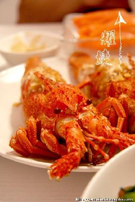 蒜茸开背蒸龙虾