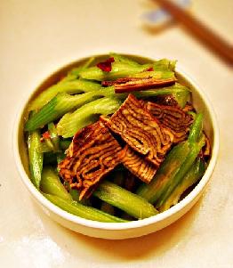 芹菜炒香干