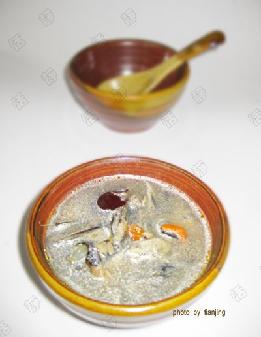 归芪乌鸡汤