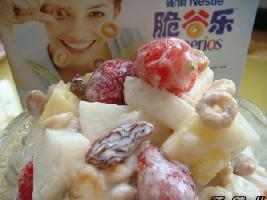 雀巢脆谷乐水果沙拉