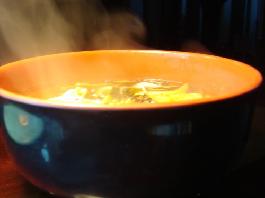 泡菜海鲜乌冬面