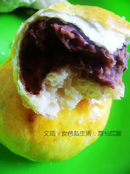 中式酥皮豆沙点心