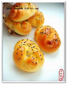 蜂蜜花式面包