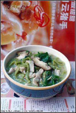 手工菠菜面