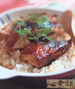酱烤鸡腿饭