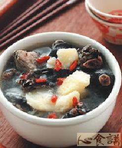 山药炖乌鸡汤