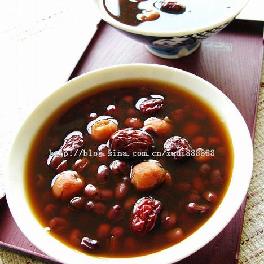 红枣莲子赤豆汤