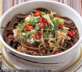 鸡丝蕨根粉