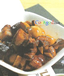 鹌鹑蛋红烧肉