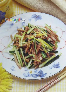 白煮肉拌黄瓜