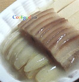 扒三白