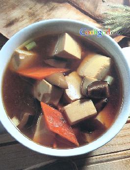 蘑菇炖豆腐