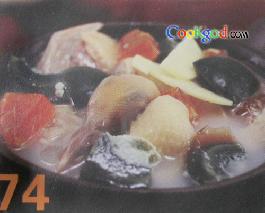 金银蛋煲乳鸽