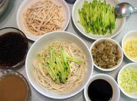 鸡丝凉面