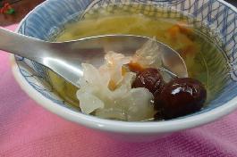 銀耳蓮子湯