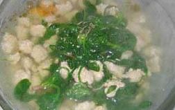 菠菜丸子汤