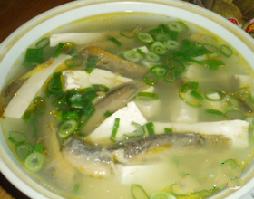 鳅鱼附豆腐汤