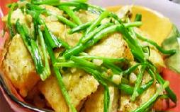 豆腐炒韭菜