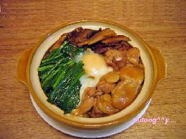菇滑鸡煲仔饭