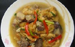 豆腐泡烧肉