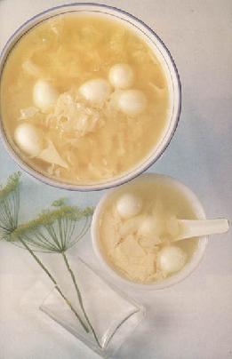 腐竹鹑蛋糖水