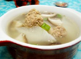 牛肉丸子萝卜汤