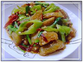 蒜香茄子 。