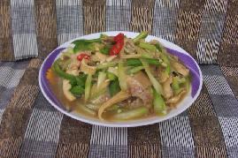 芥蓝梗灯笼椒清烩鲍鱼菇