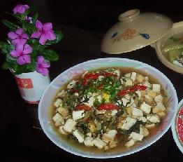 烩煮咸菜豆腐蛋香
