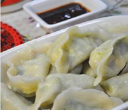 韭菜鸡蛋虾皮素馅儿饺子