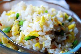 蒜苗蛋炒饭
