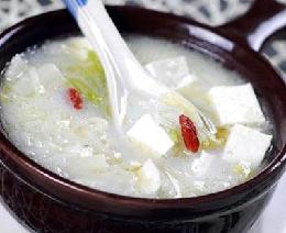 白菜豆腐奶白汤