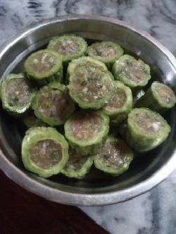 苦瓜釀肉黄豆汤