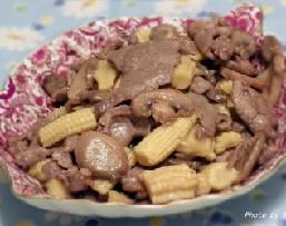 牛肉炒玉米芯