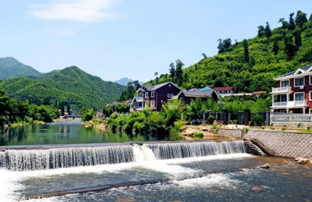 克拉玛依兴农湖度假村