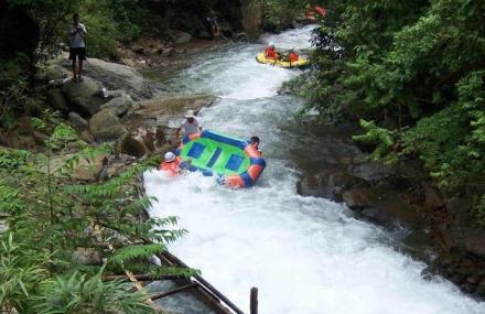 桂林龙颈河漂流