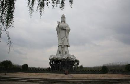 北京中山寺观音像