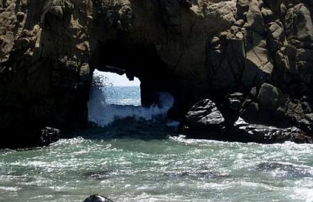 香港海蚀洞