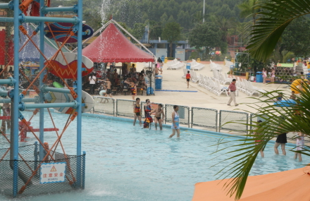 十堰黄龙库区水上乐园