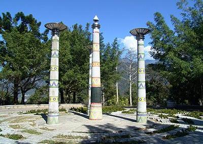 南投地理中心碑