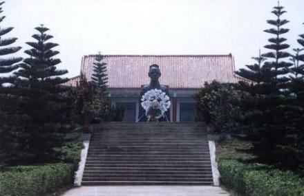 澄迈马白山纪念园