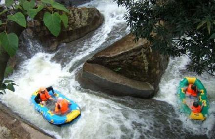 清远金龙峡漂流