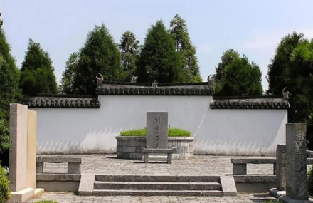 上海唐一岑墓祠