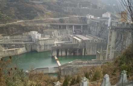 安康水电站大坝