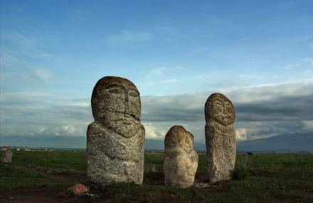 锡林郭勒盟突厥石人