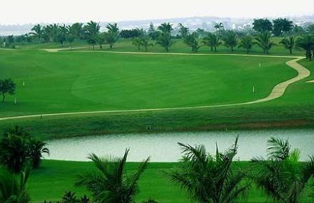 海口月亮湾高尔夫球会